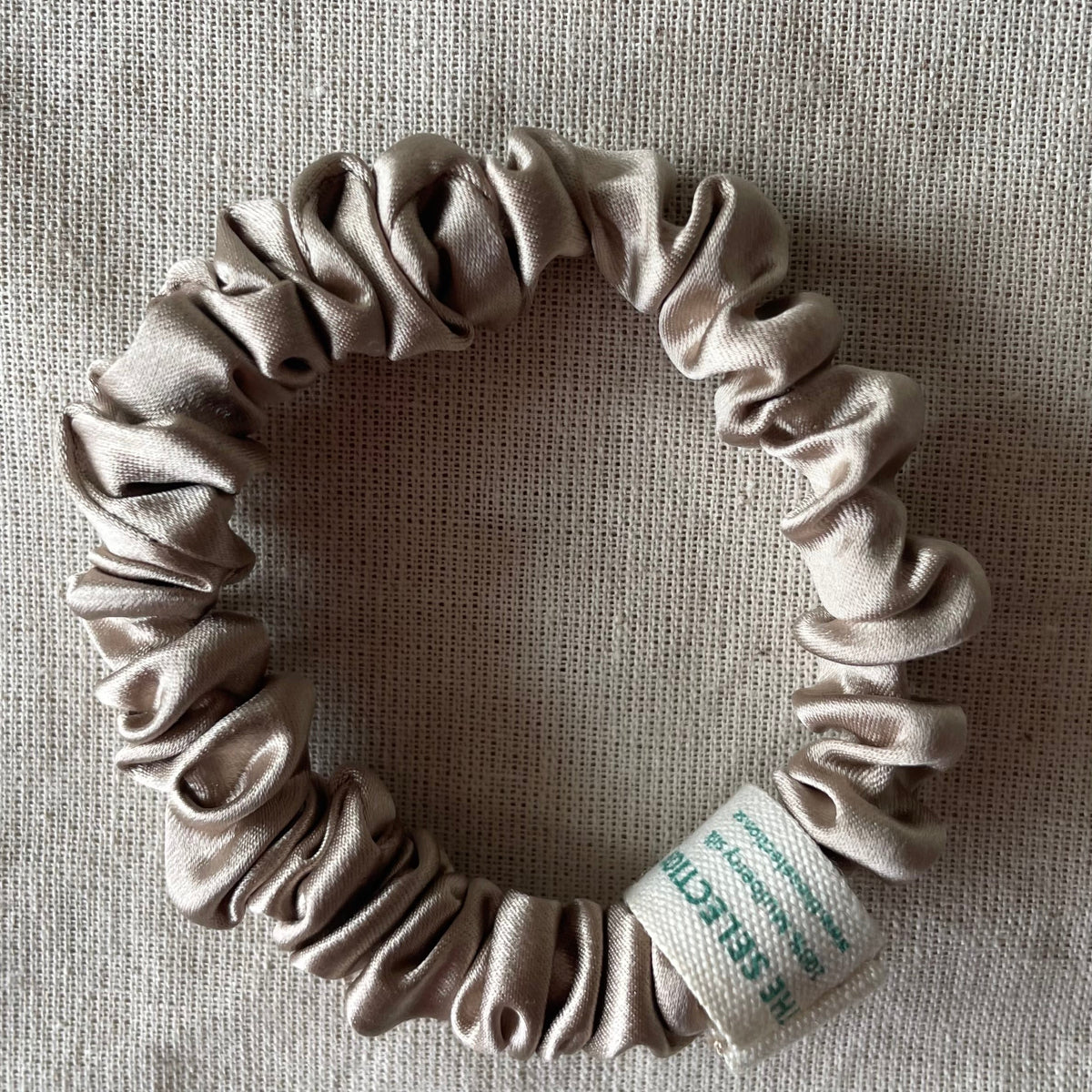 100% 30 momme silk 1cm wide scrunchie in champagne color
