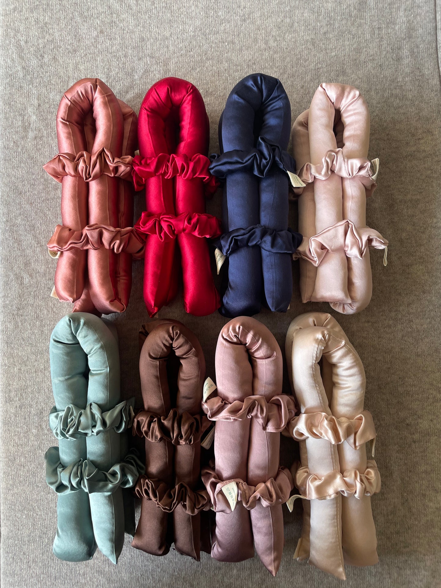 30 momme silk heartless curler set with 2 small 30 momme silk scrunchies ,hand sewed on edge in Sweden
