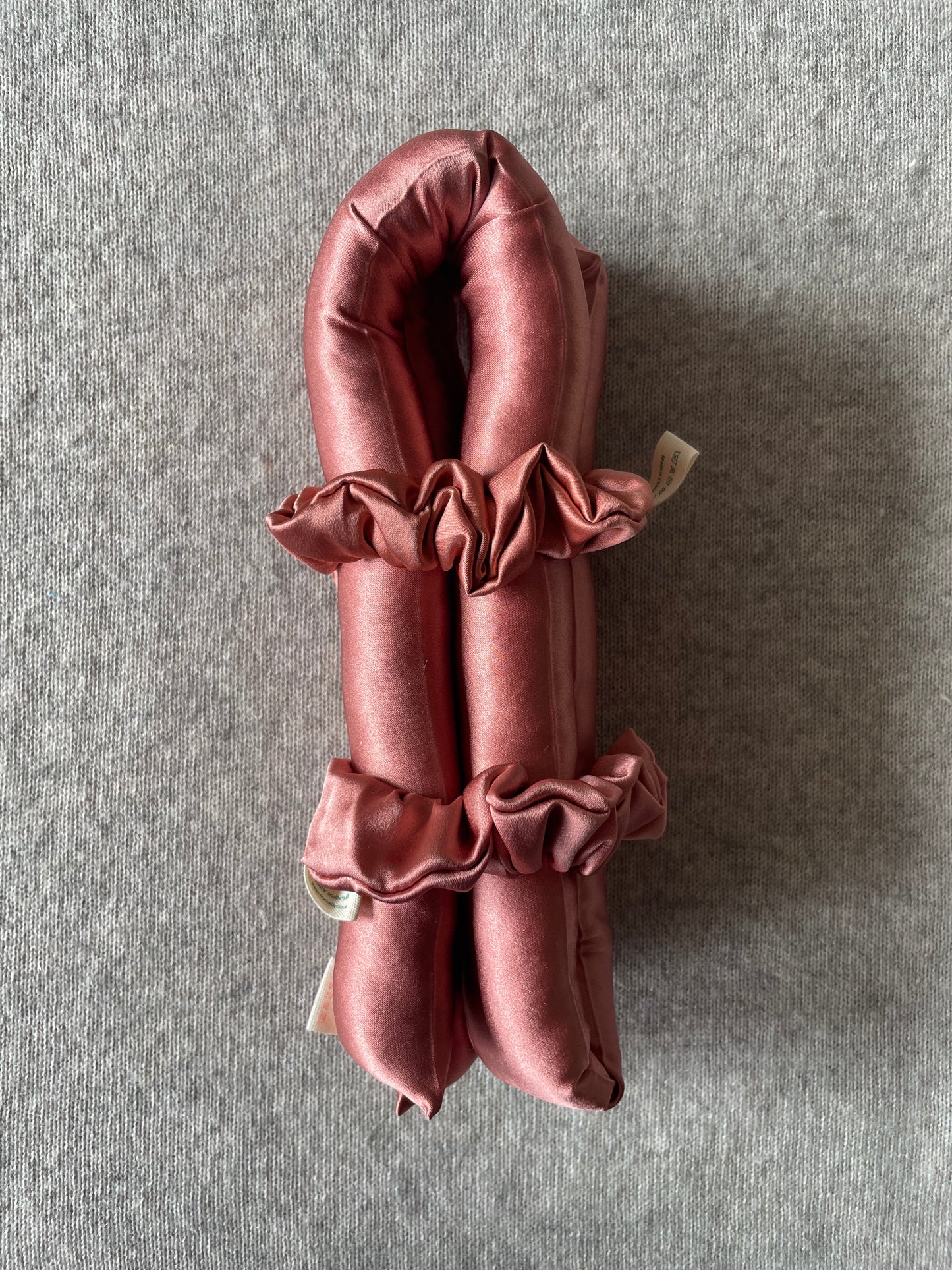 30 momme silk heartless curler set with 2 small 30 momme silk scrunchies in Rosé gold color