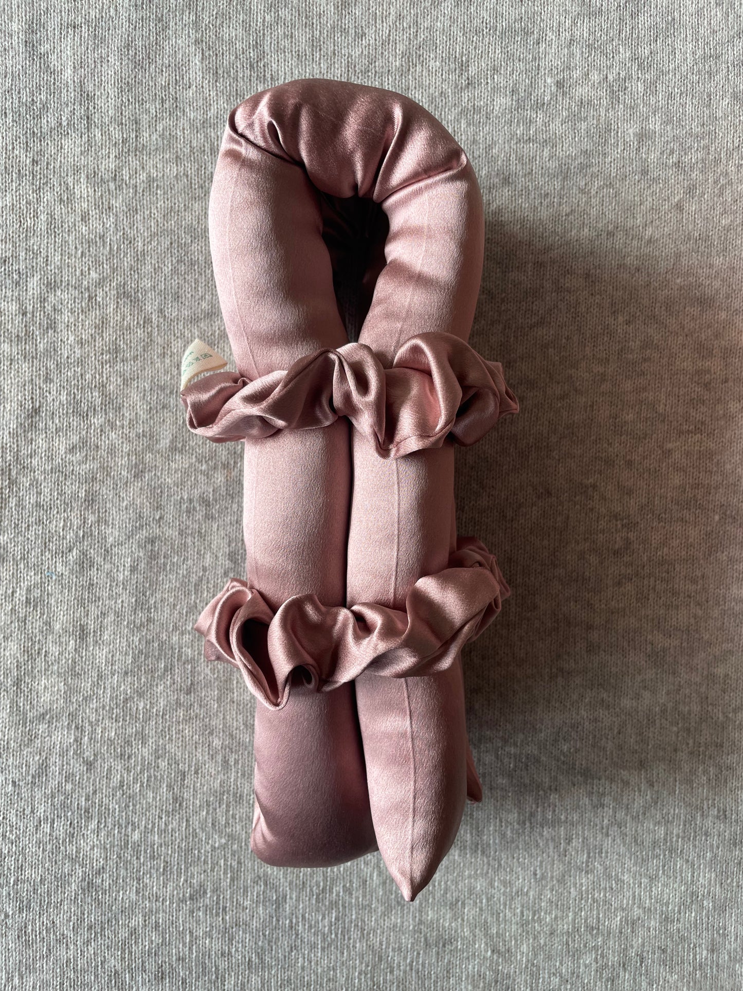 30 momme silk heartless curler set with 2 small 30 momme silk scrunchies in Rosewood color