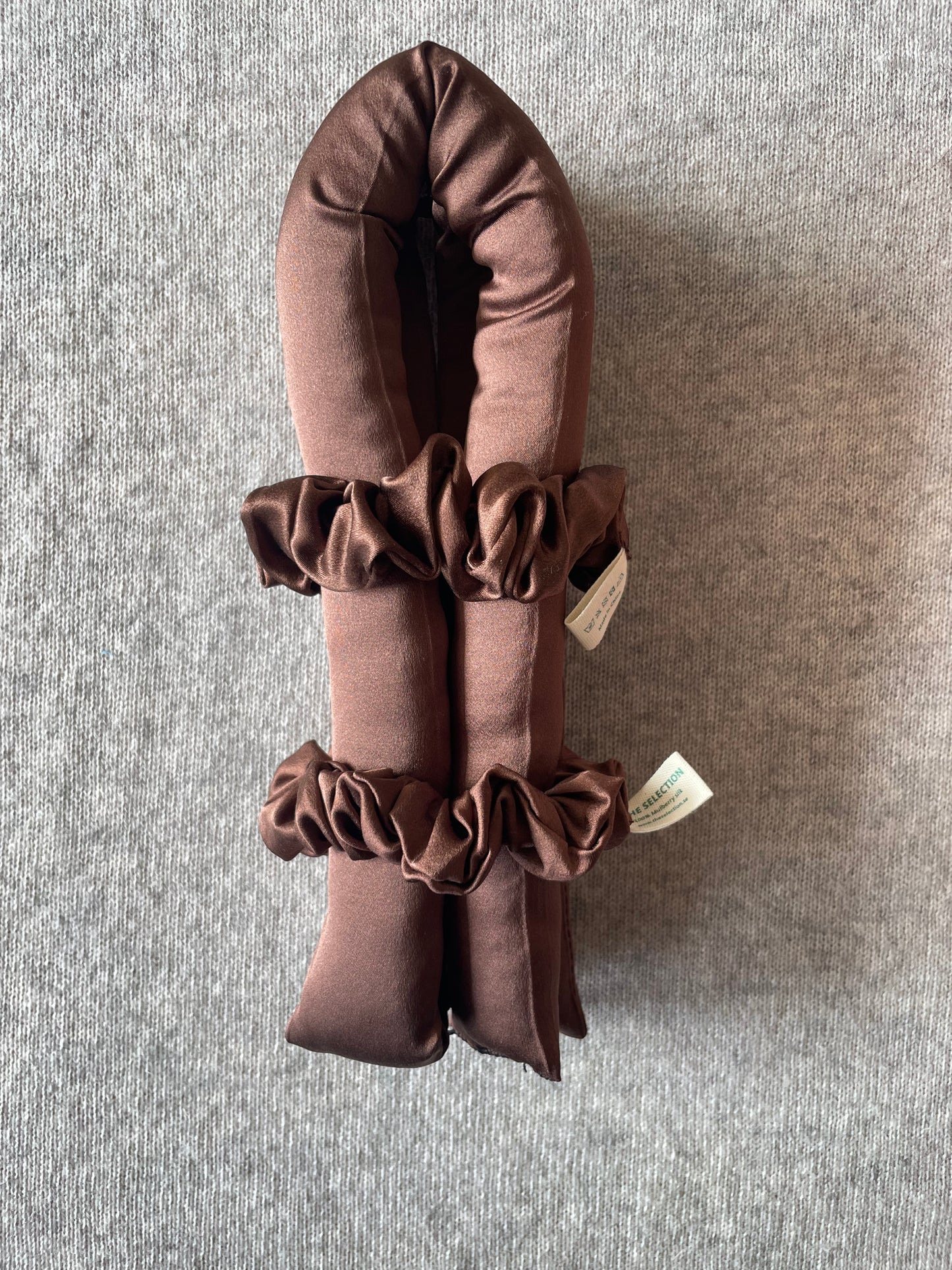 30 momme silk heartless curler set with 2 small 30 momme silk scrunchies in Chocolate brown
