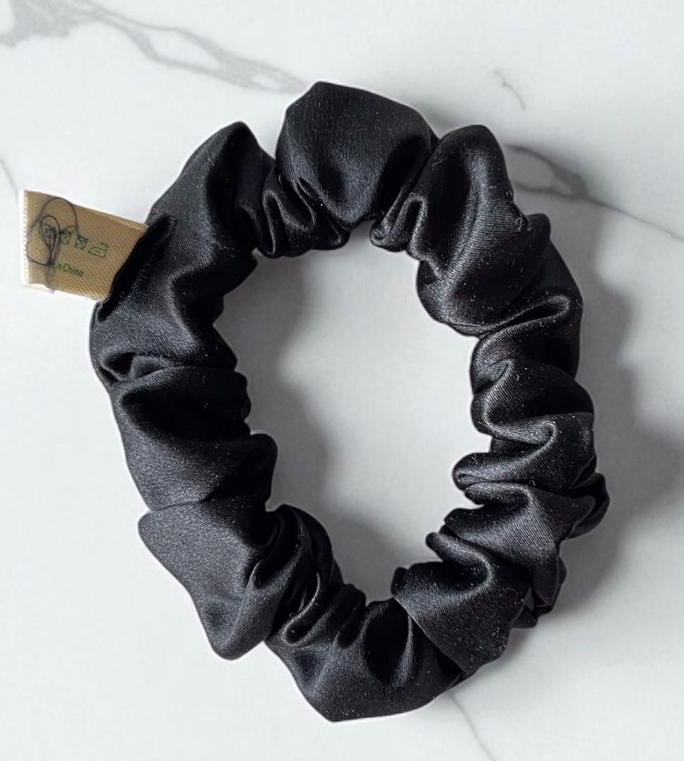 100% 30 momme Silk Scrunchie Small