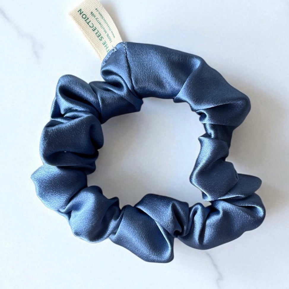Pure mulberry silk scrunchie in 30 momme thickness Vintage blue