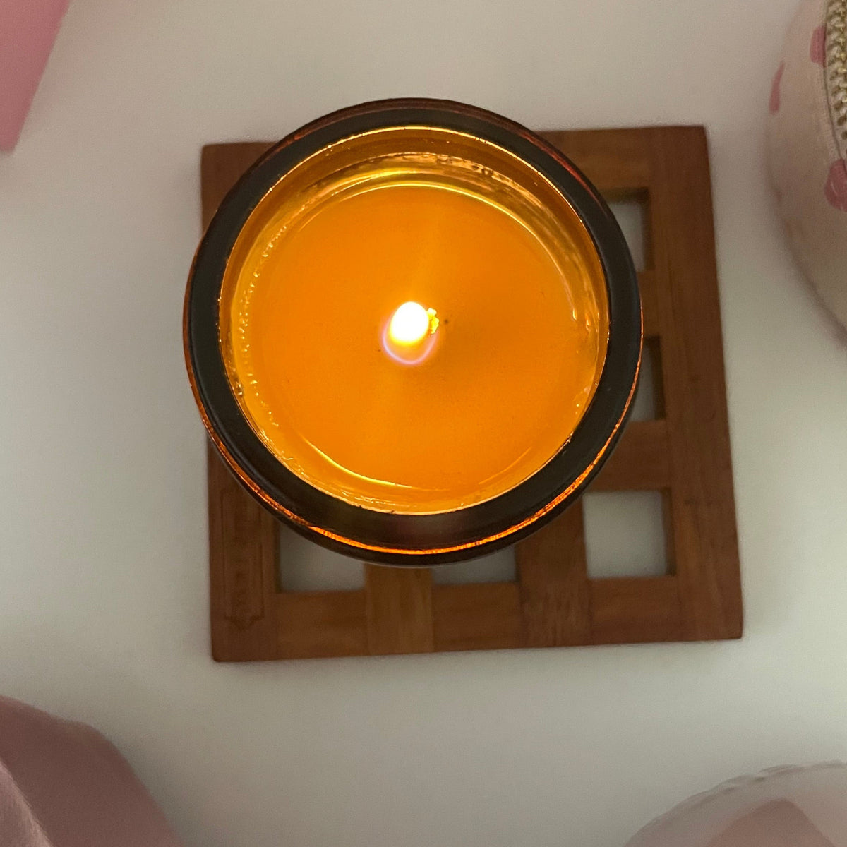 Swedish beeswax and rapeseed wax hand poured 22 h clean burn made in Sweden