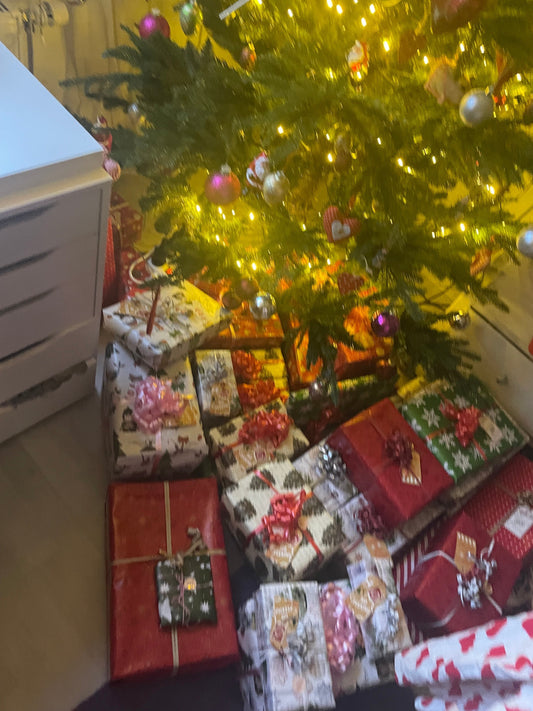 The Heart of Christmas: Why I Choose Natural, Long-Lasting Wellness Gifts for My Family