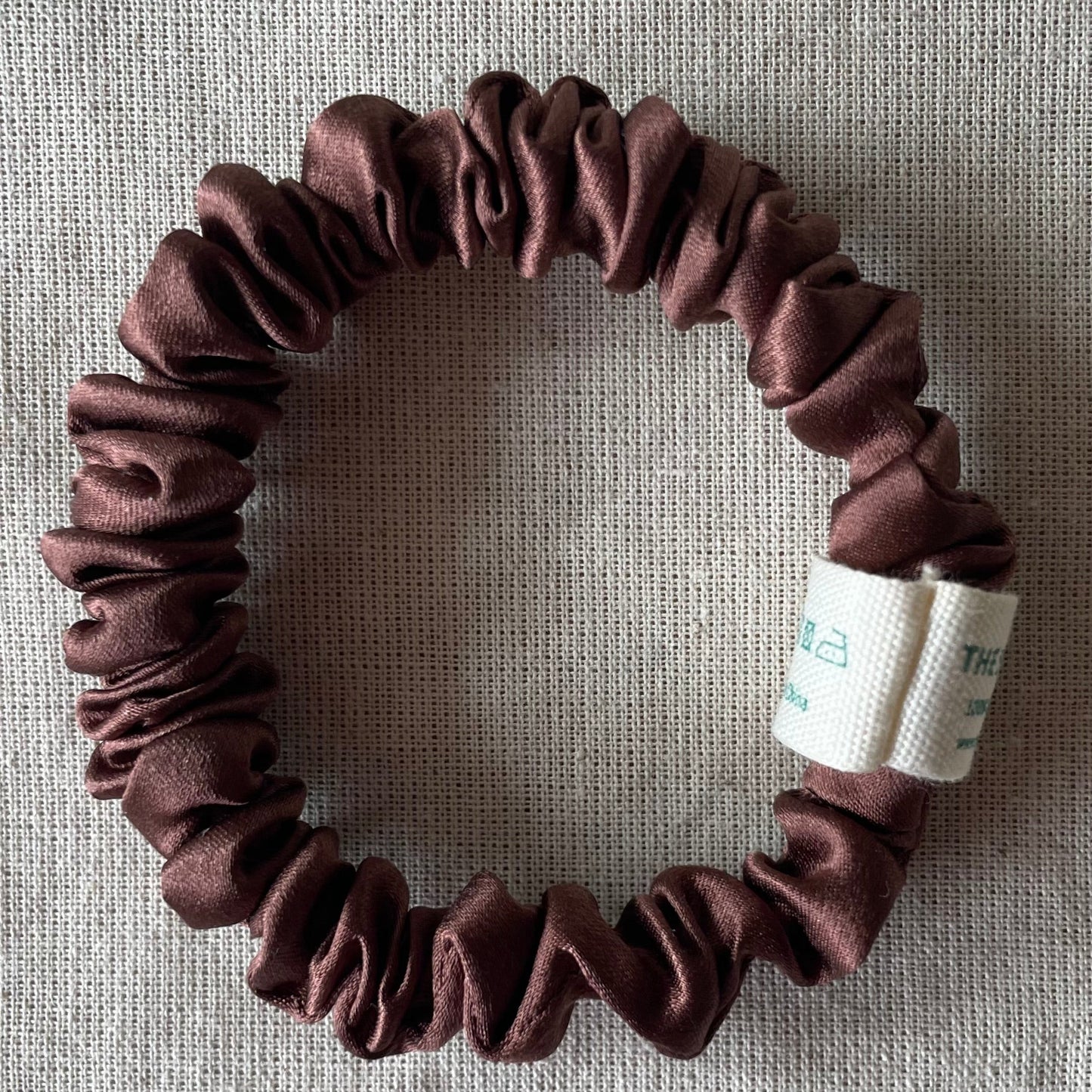 100% 30 momme silk 1cm wide scrunchie in chocolate brown color 