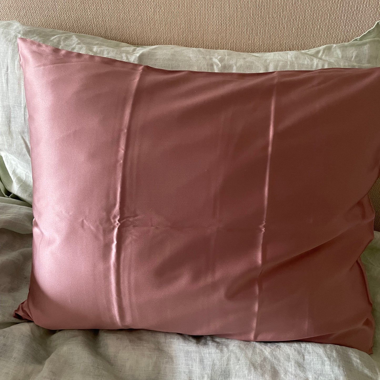 30 momme silk pillowcase in rosewood 