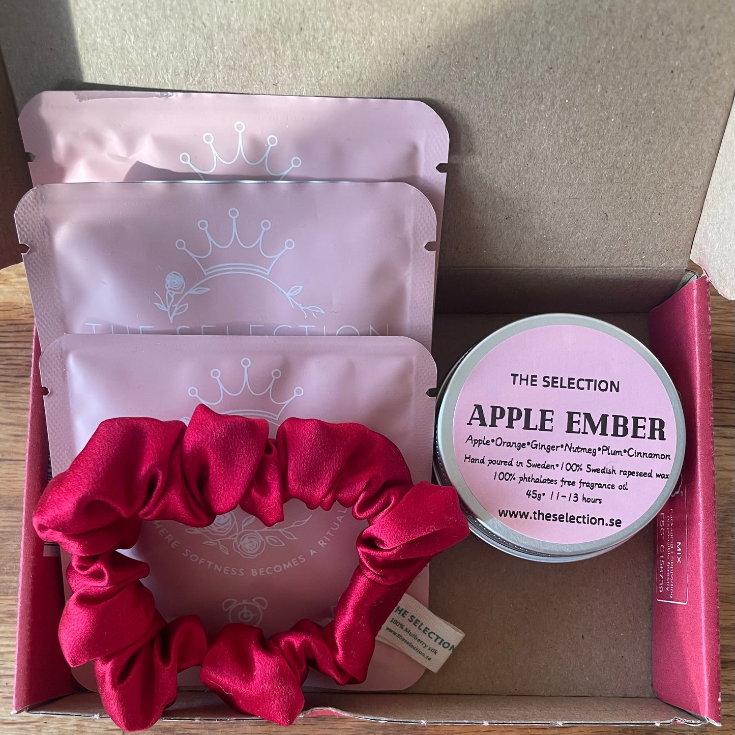 🌸 Soft Moment Mini Gift Box – Candle, Silk Scrunchie & Herbal Teas