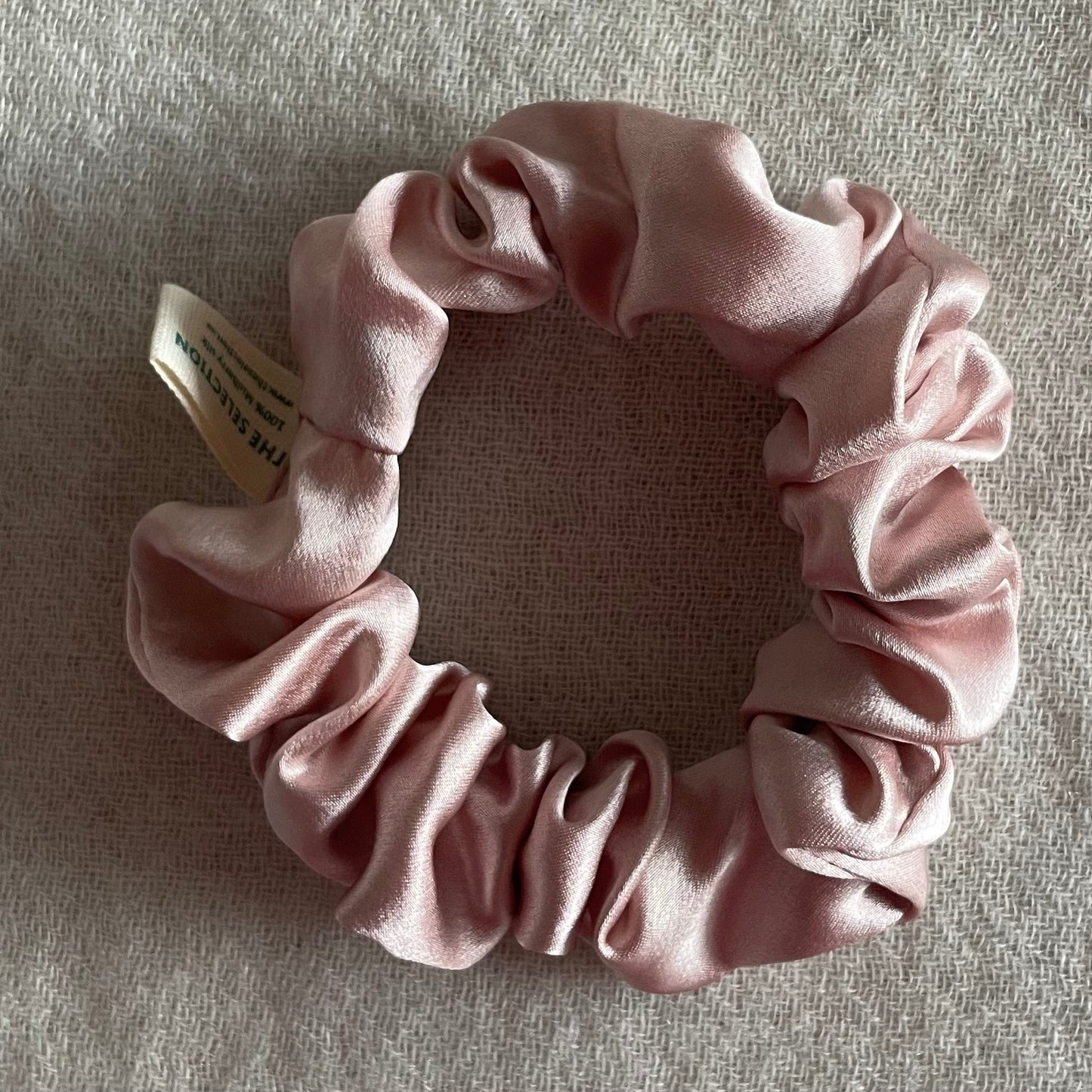 100% 30 momme mulberry silk scrunchie small, rose color