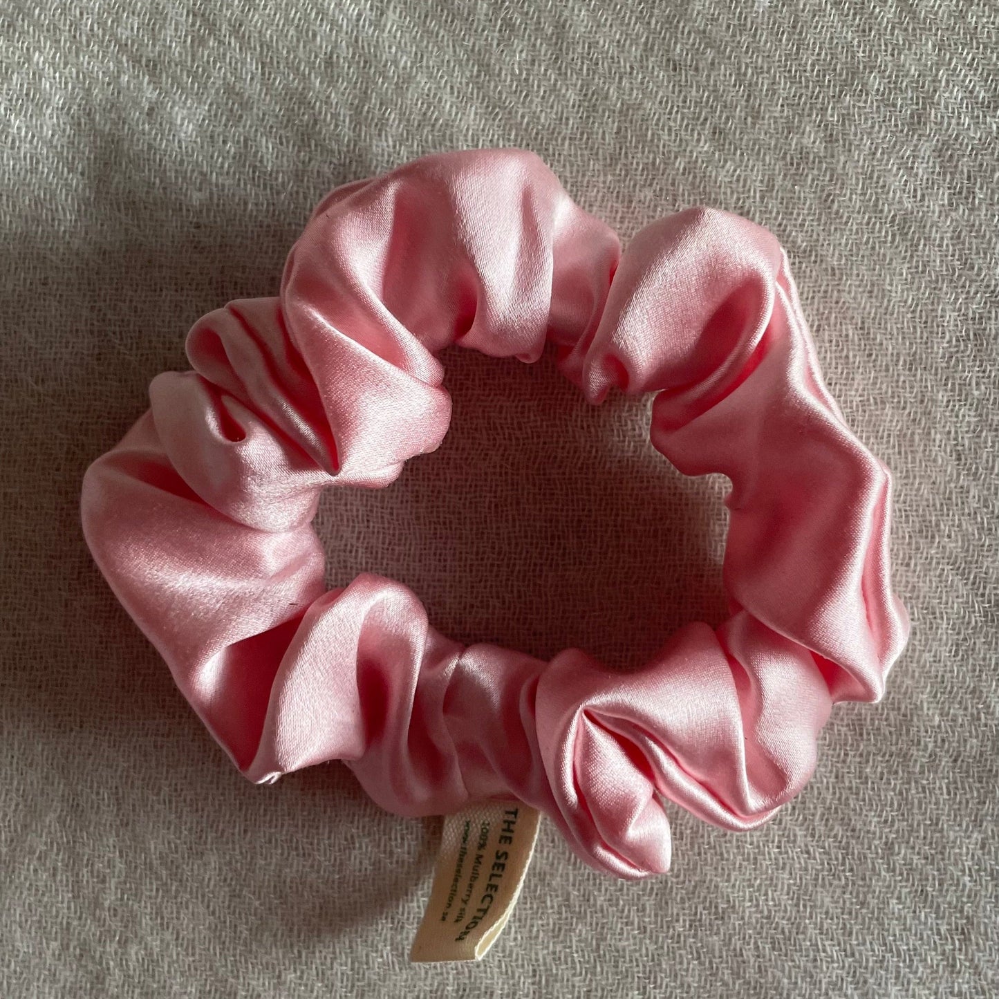 100% 30 momme mulberry silk scrunchie small, baby pink color