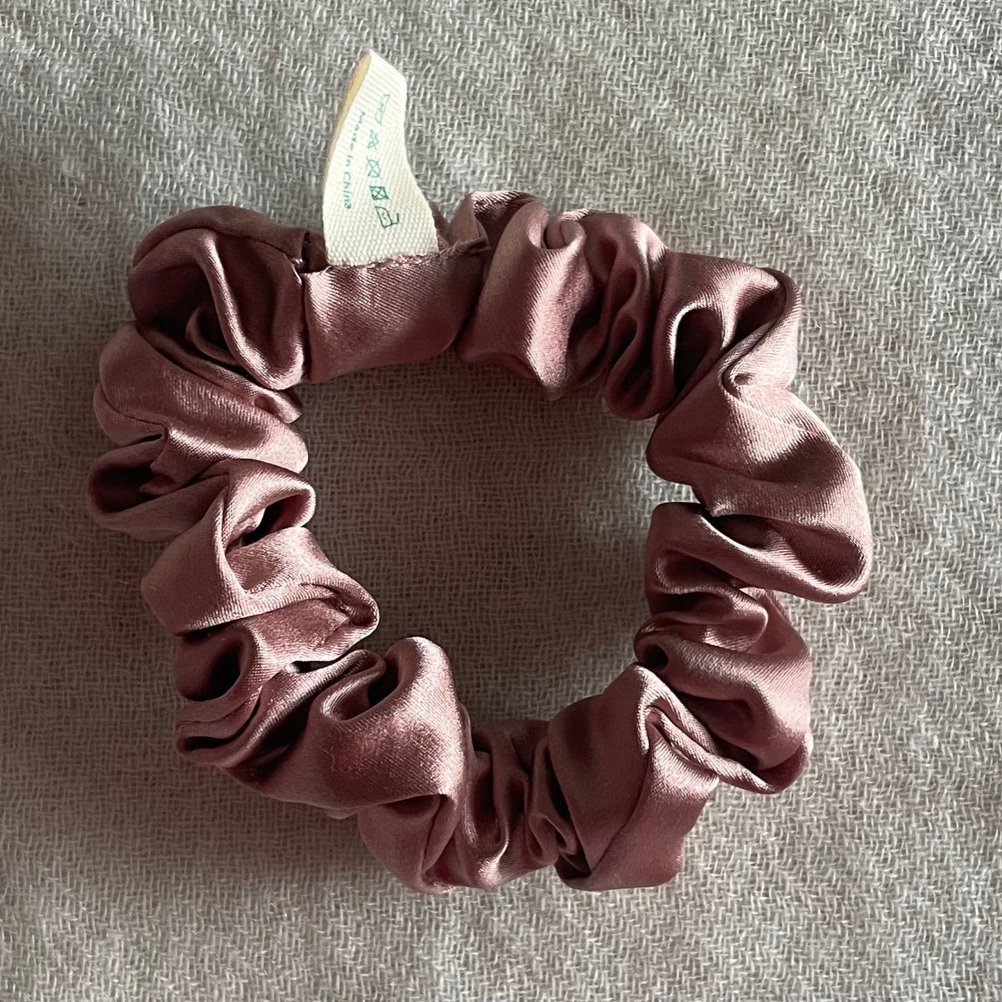 100% 30 momme mulberry silk scrunchie small, rose gold color
