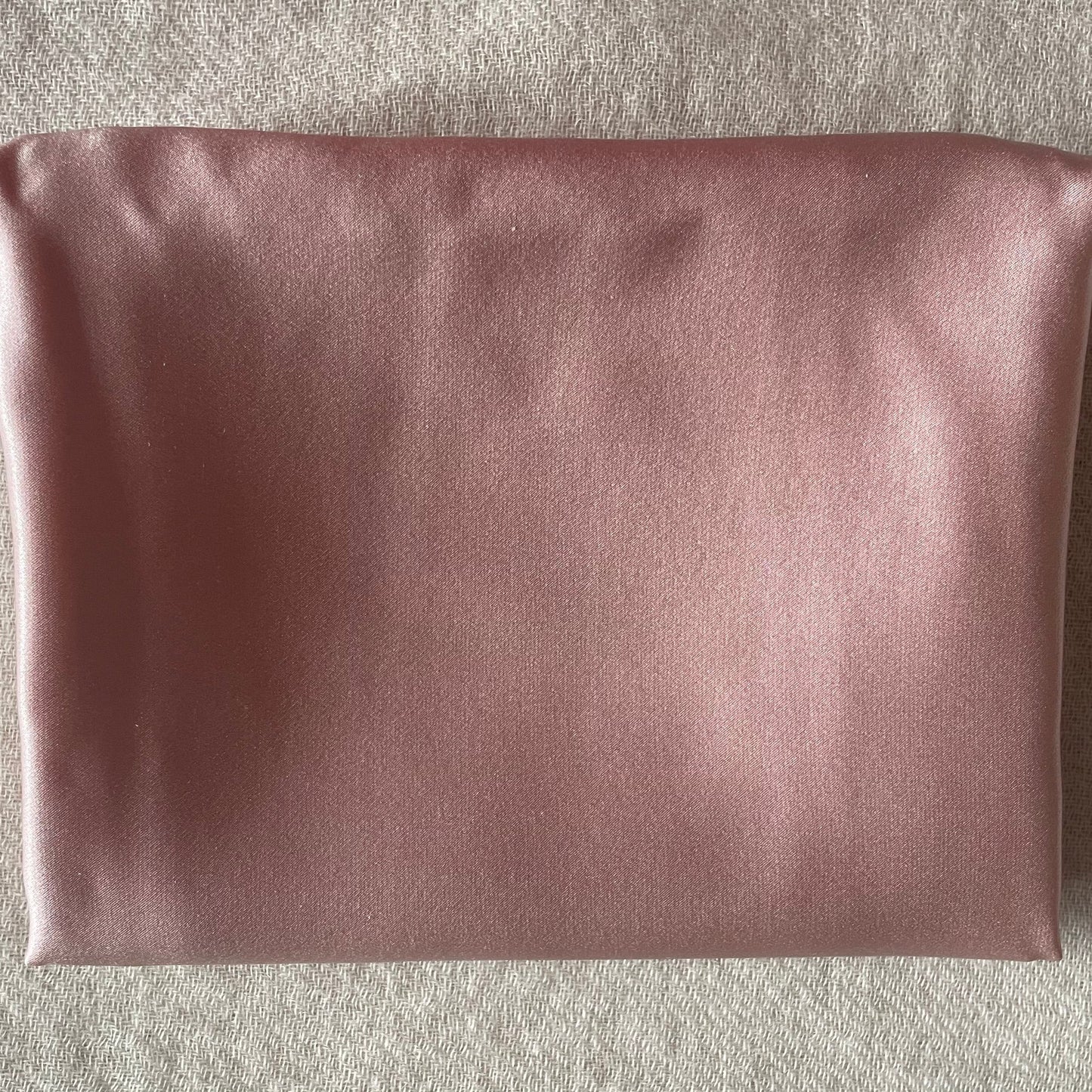100% 22 momme mulberry silk pillowcase,rose color