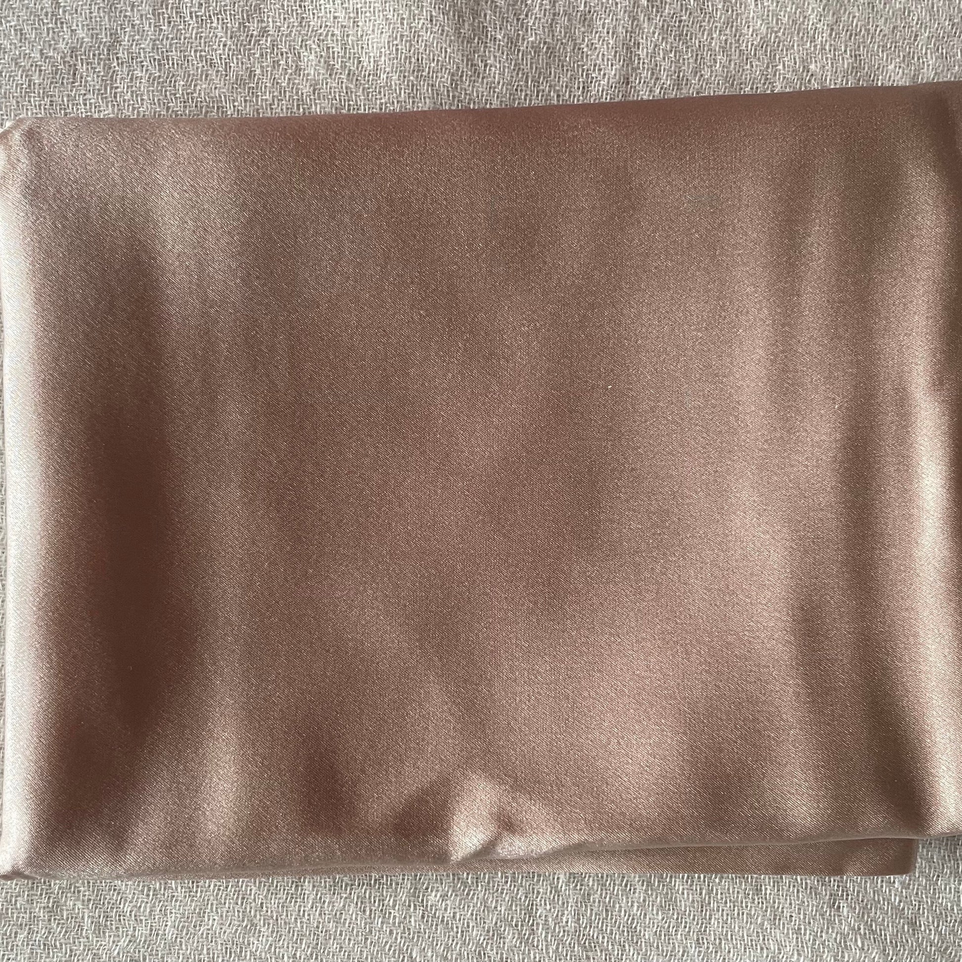 100% 22 momme mulberry silk pillowcase,champagne color