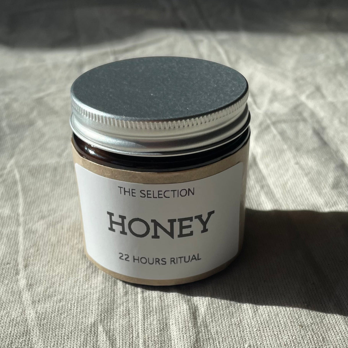 Swedish beeswax and rapeseed wax candle With 100% organic cotton wick 