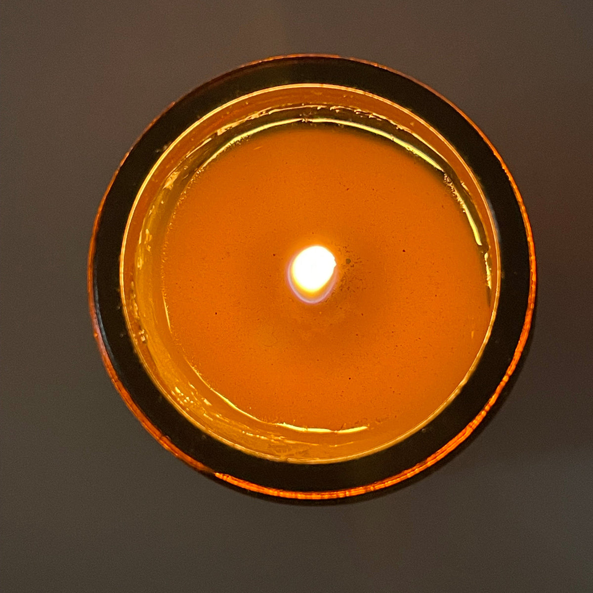 Swedish beeswax and rapeseed high efficiency candle 