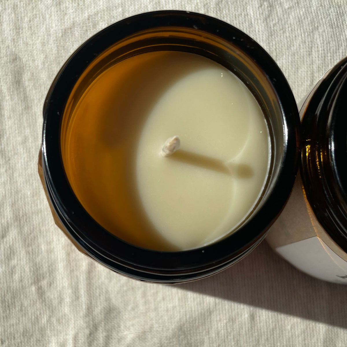 Swedish beeswax and rapeseed wax candle high efficiency 