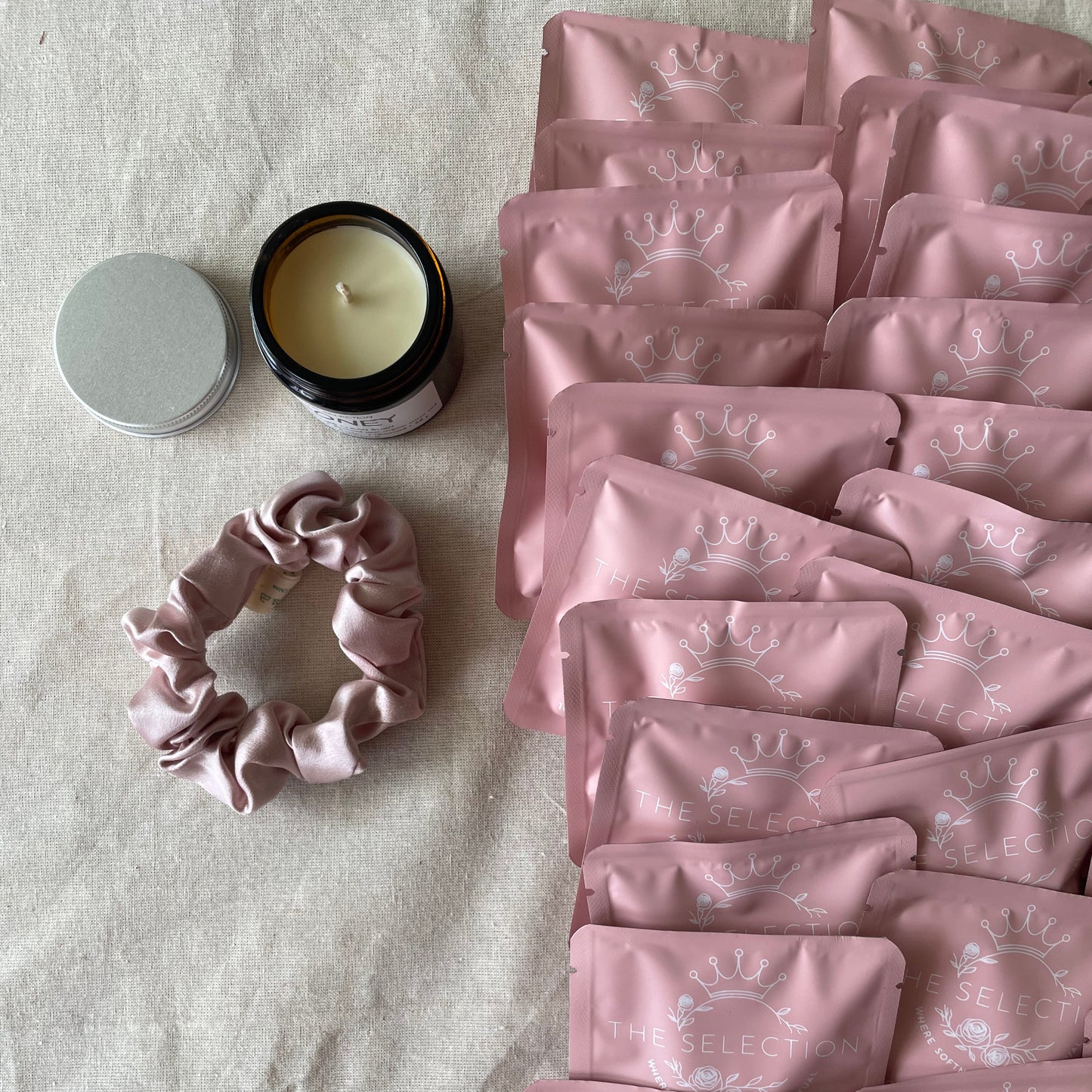 The Four Seasons Ritual Box-Autumn|Essential With 45 pack herbal botanical infusion 1 Swedish rapeseed wax nd beeswax candle with 23 h clean burn and 1 pure 30 momme silk standard scrunchie 